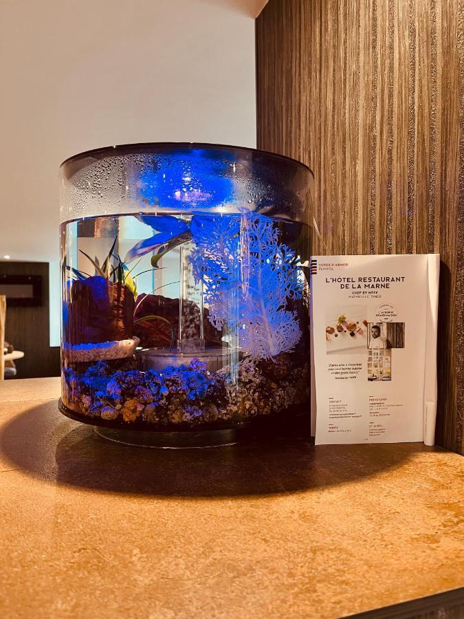 Hotel Restaurant De La Marne パンポル エクステリア 写真