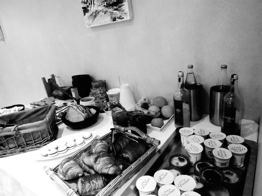 Hotel Restaurant De La Marne パンポル エクステリア 写真