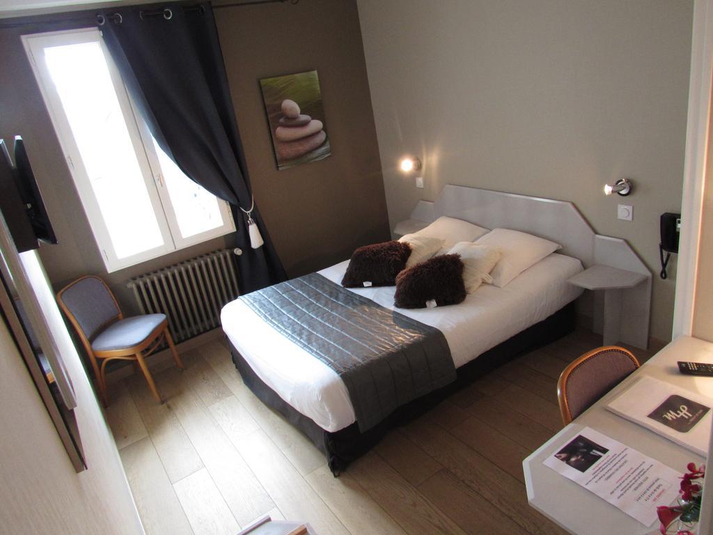 Hotel Restaurant De La Marne パンポル エクステリア 写真